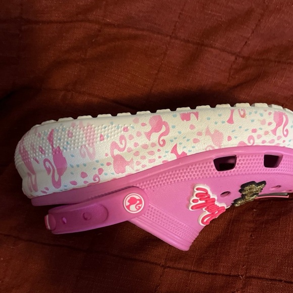 Girls Barbie crocs - Picture 7 of 8